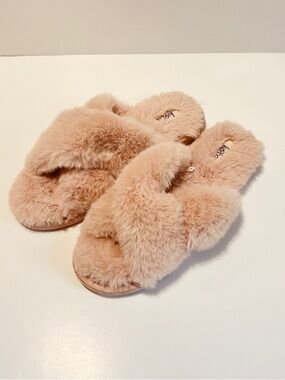 Kooba Plush Pink Faux Fur Cross-Band Women's Slippers Size Large 8 - 9